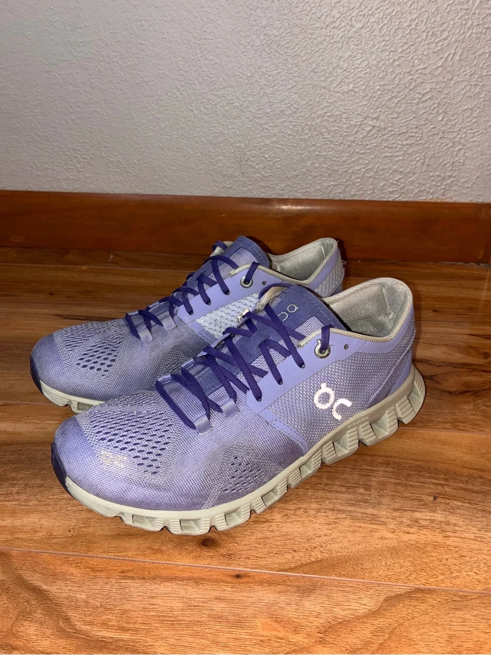 On Cloud X Women’s Running Training Athletic Shoe Lavender Purple - size 7.5